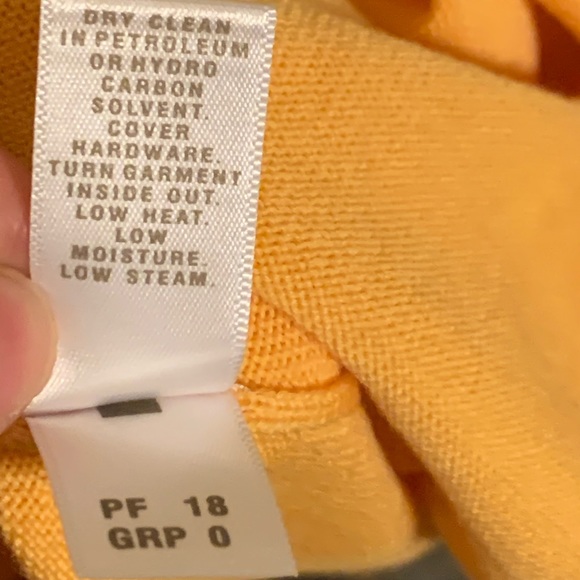 St John Couture Tank Cardigan twin set Fine Wool Knit - Picture 5 of 14